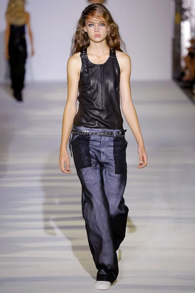 Look 17